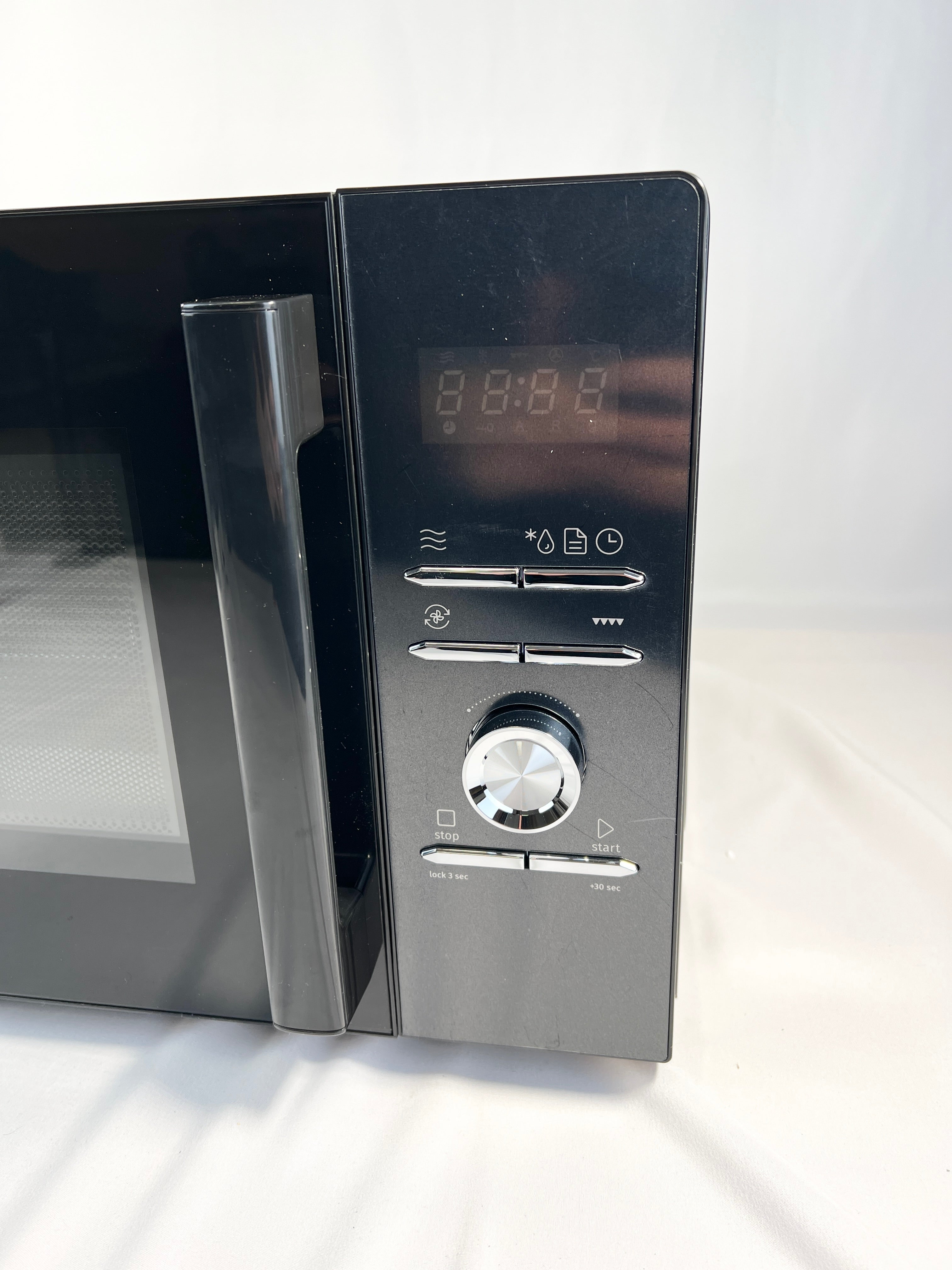 Mikroviļņu krāsns Gorenje MO 28 A5BH Mikroviļņu krāsns Gorenje MO 28 A5BH